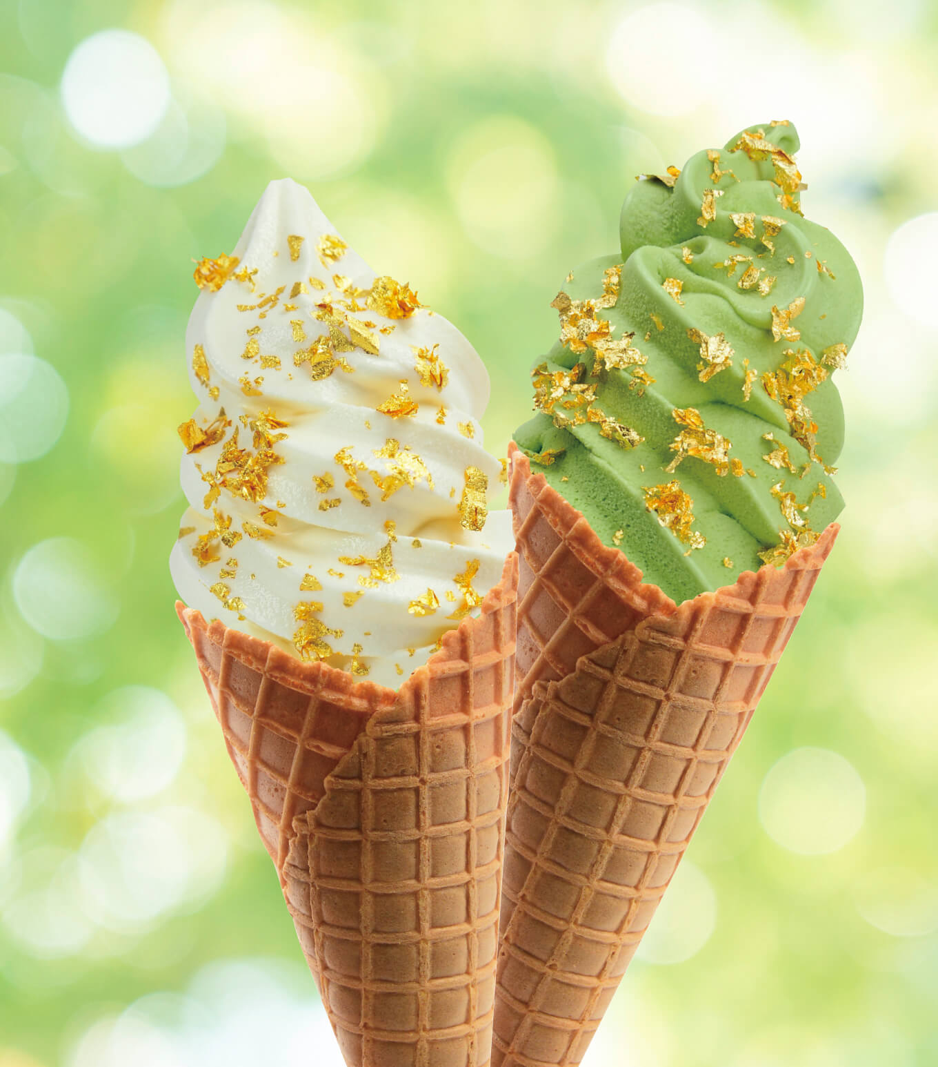 金粉を贅沢に使ったミルクと抹茶のソフトクリーム